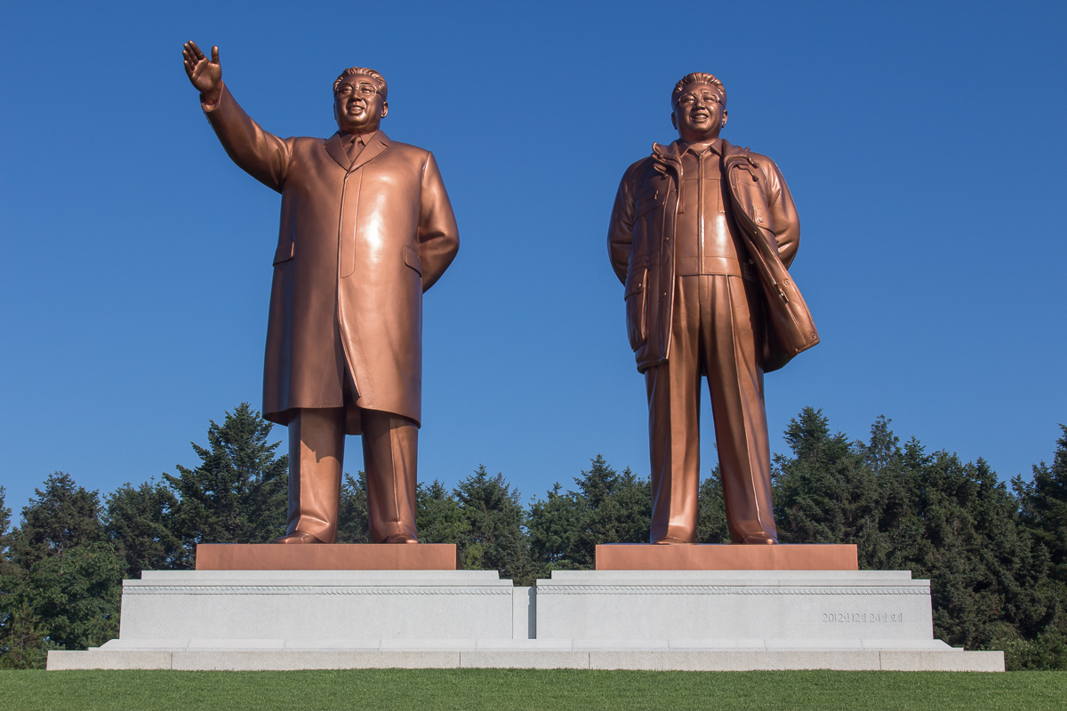 Kim Jong-il en Kim Il-sung in Hamhung