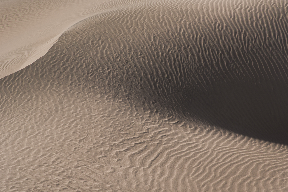 Detail van een zandduin in Iran