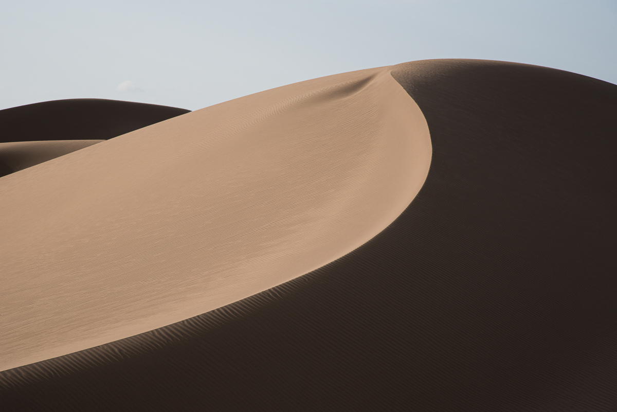 Zandduinen in de Grote Zoutwoestijn in Iran