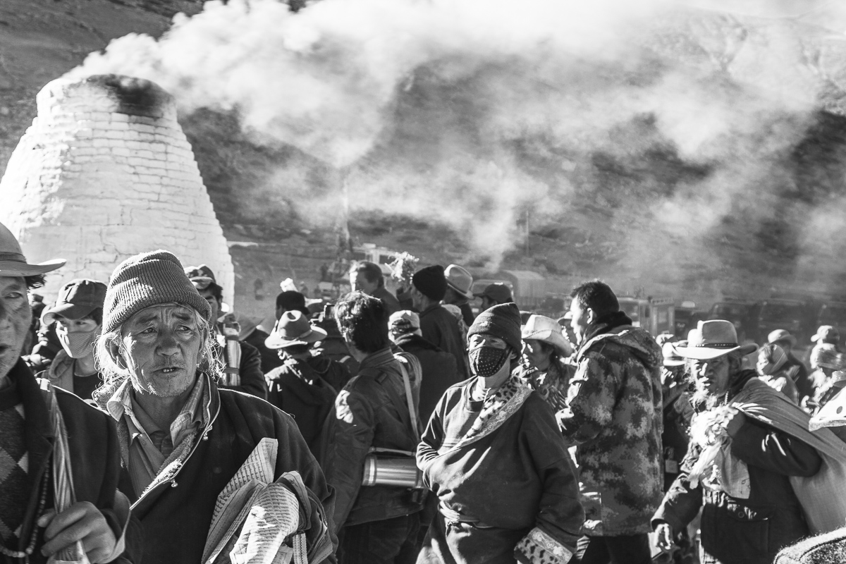 Bezoekers van het boeddhistische festival Saga Dawa in Tibet.